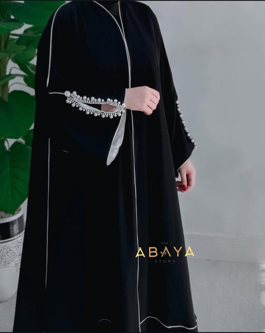 Noor Abaya