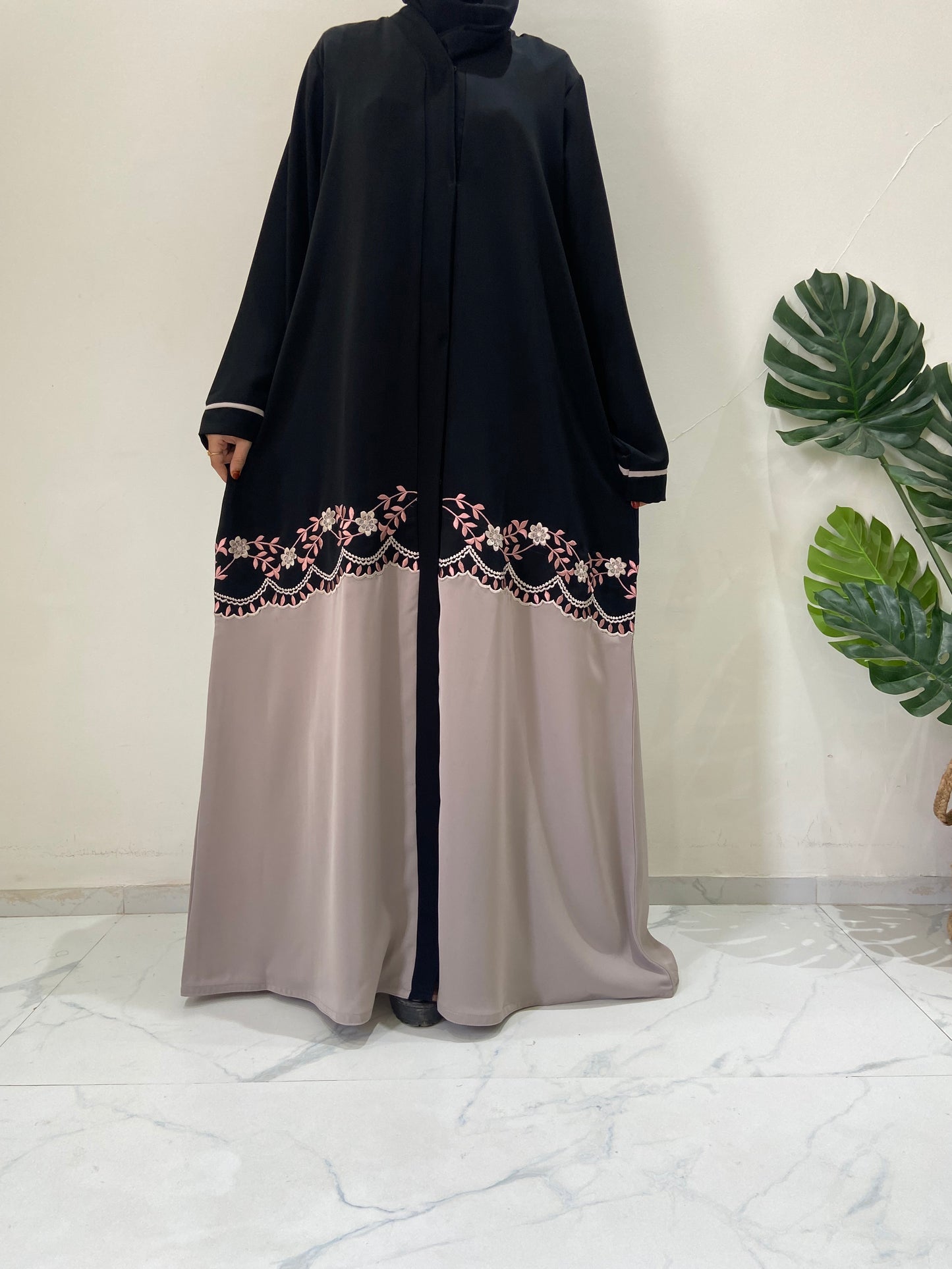 Elegant Dual - Tone Embroidered  Abaya