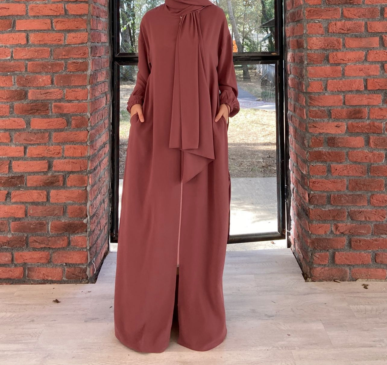 Zipper Abaya with pockets - The Abaya Store