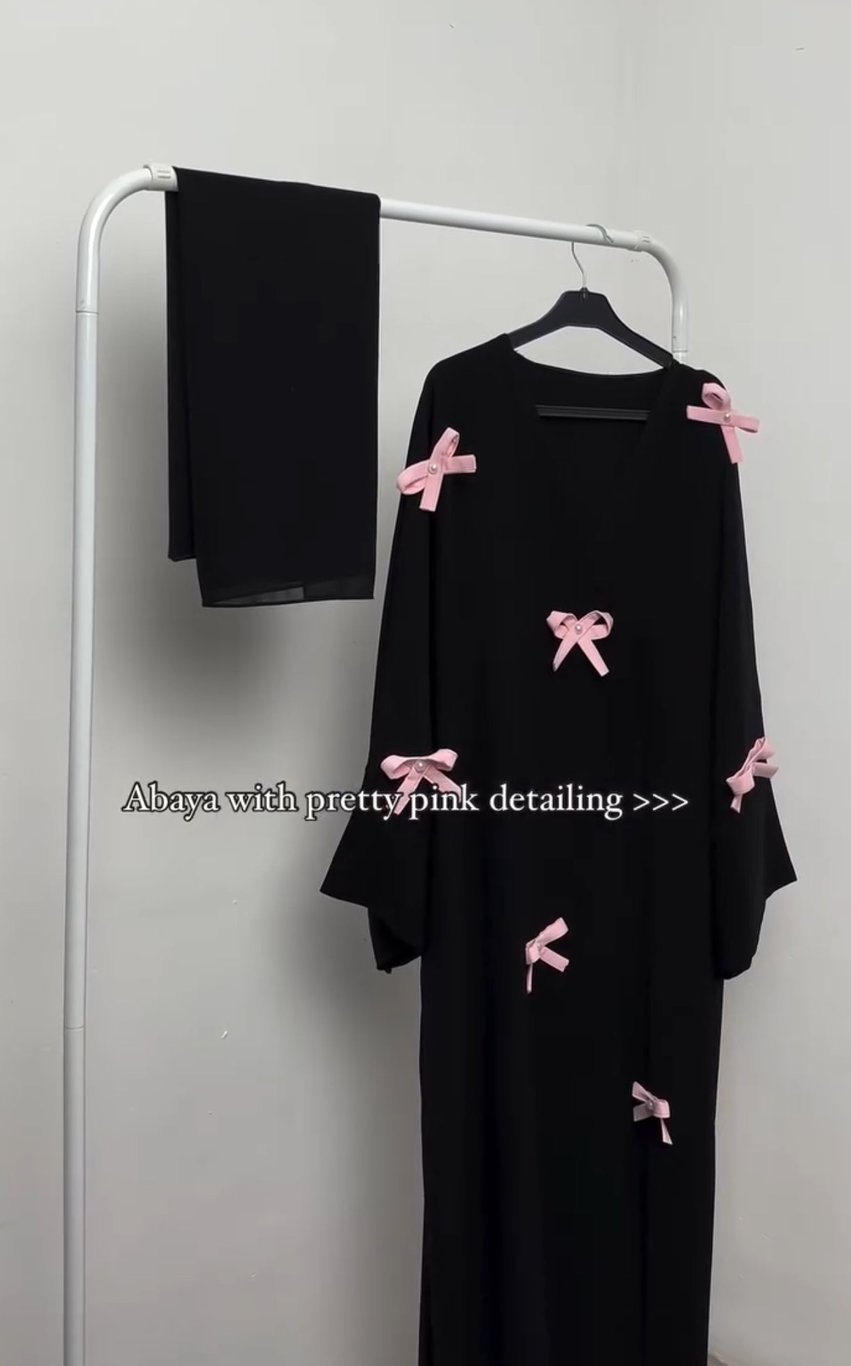 Pink Bow Bisht Abaya