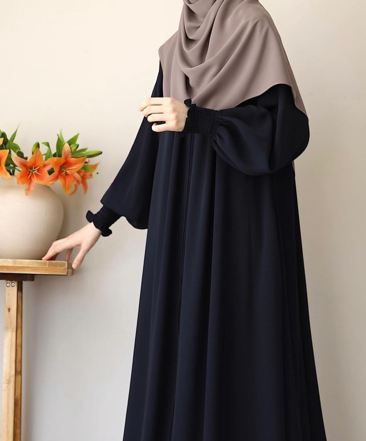 Rutched Sleeves Zipper Basic - The Abaya Store