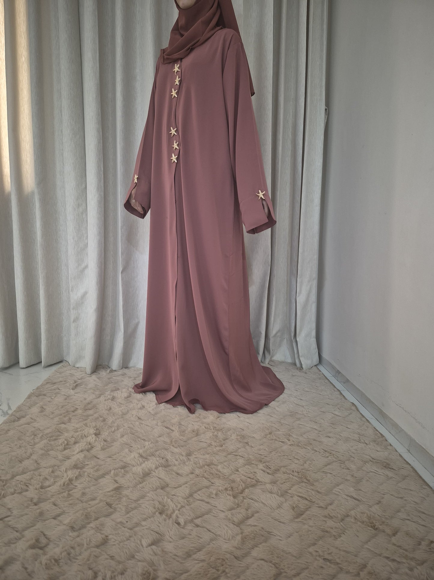 Luxury Abaya In Simplicity 🤎