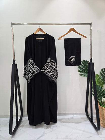Luxury Handworked Bisht Abaya