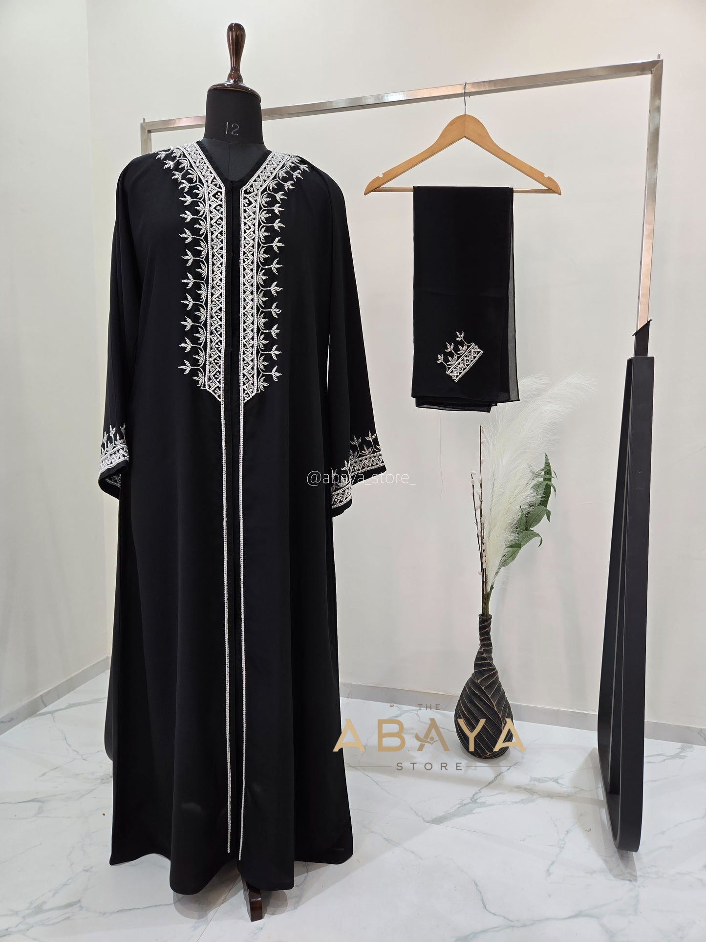 Luxury Handworked Buttoned Abaya