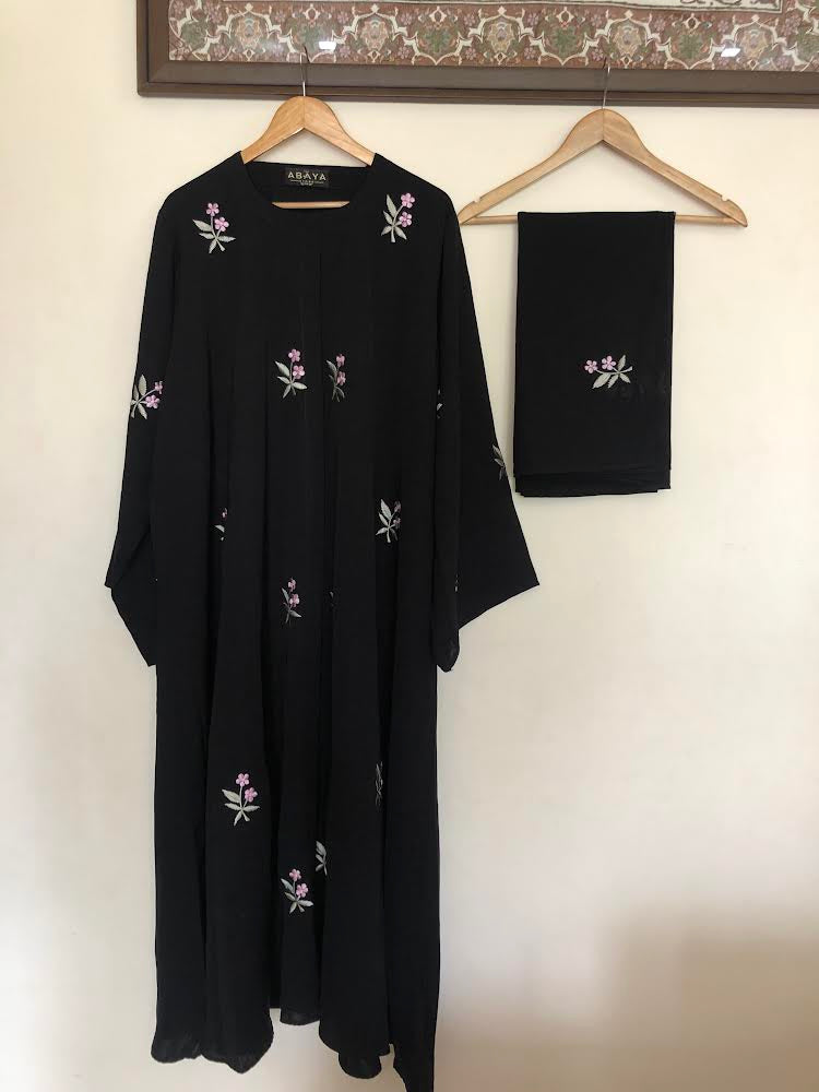 Embroidered Humaira Black Abaya - The Abaya Store