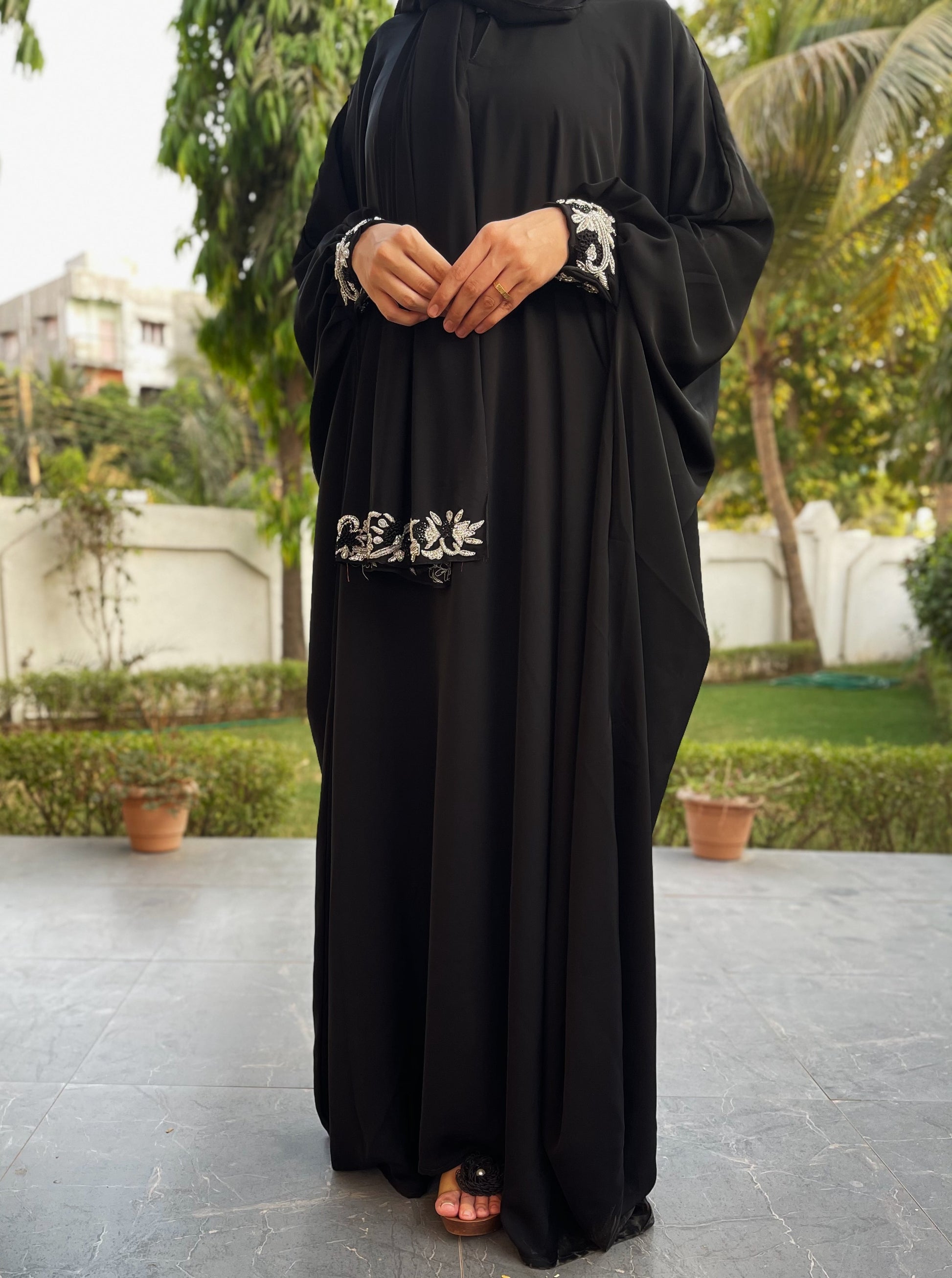 Embellished Cuffed Sleeves Bisht Abaya - The Abaya Store