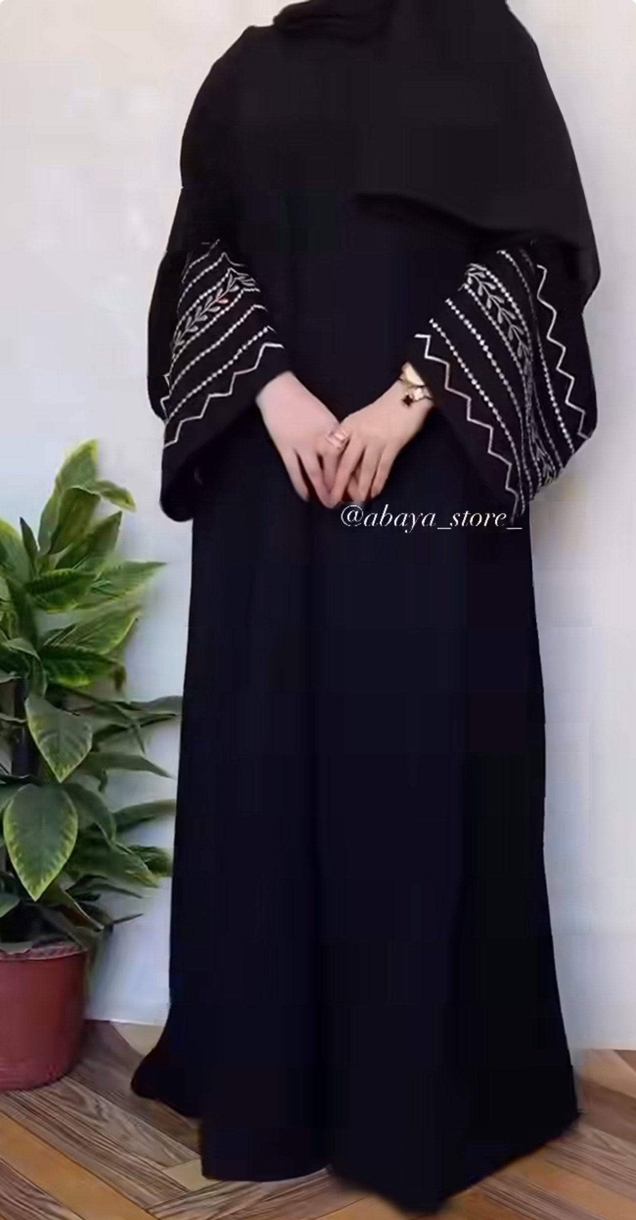 Embroidered Semi Bisht Buttoned Abaya - The Abaya Store