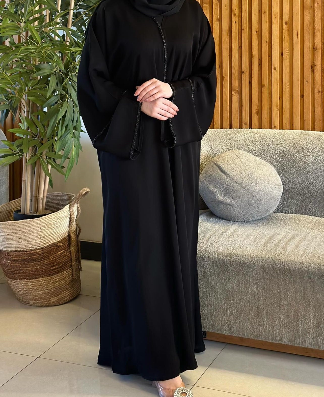 Delicate Handwork Abaya - The Abaya Store