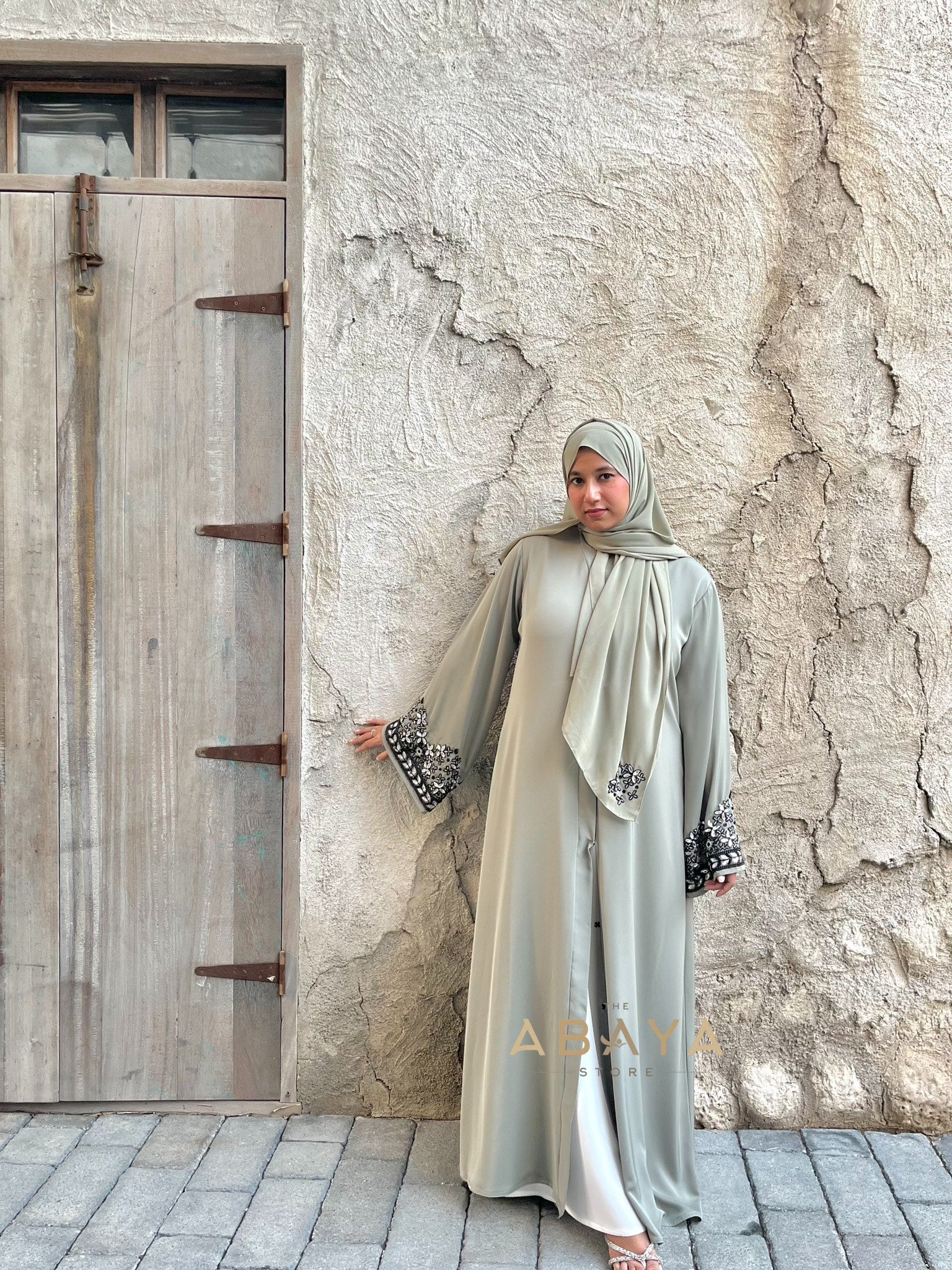 Ruhi Embellished Abaya - The Abaya Store