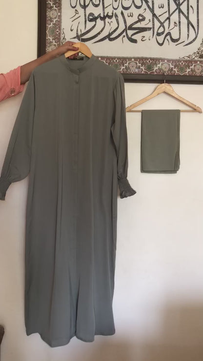 Basic Buttoned Rutched Sleeves Abaya