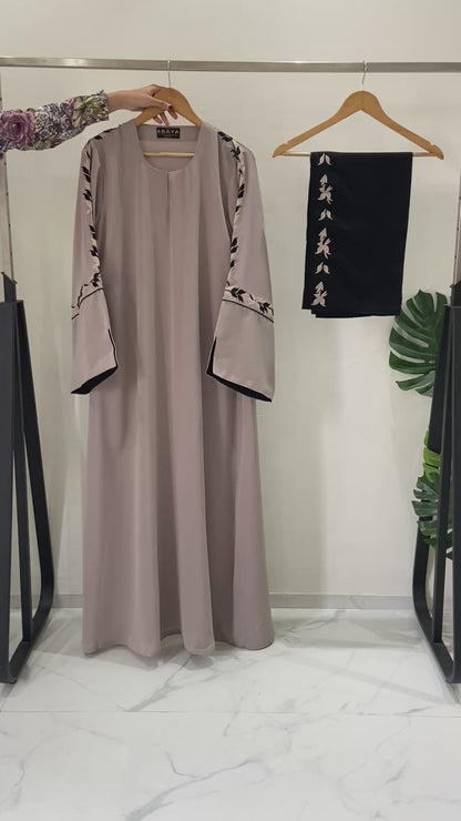 Effortless Elegance Embroidered Abaya 💕