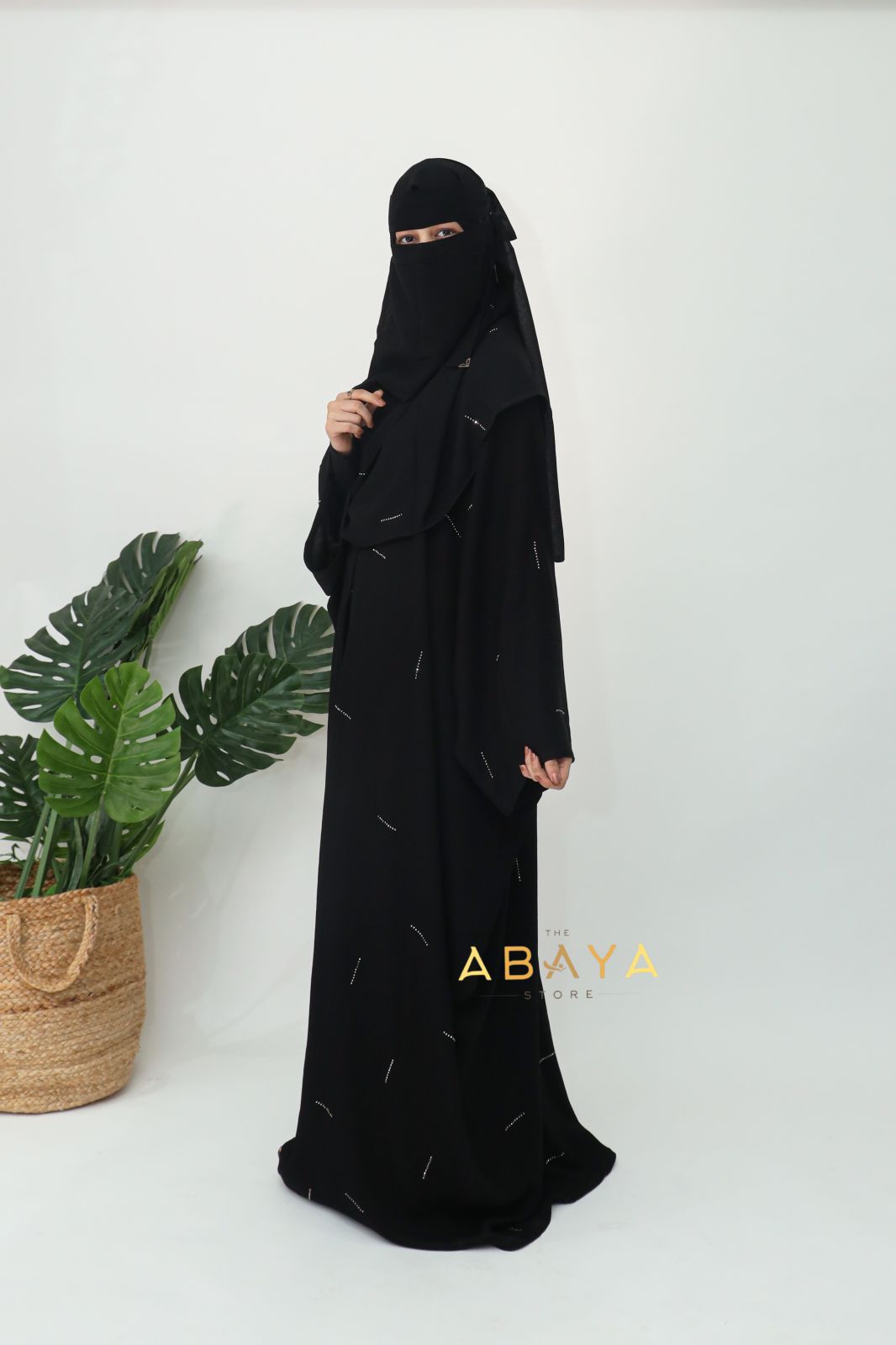Eira Embellished Abaya