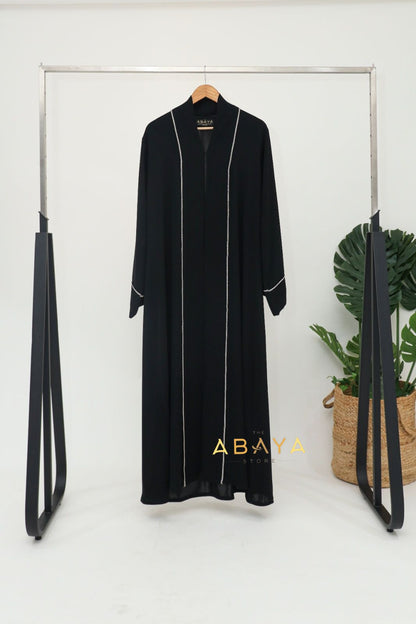 Madiha Delicate lace Abaya